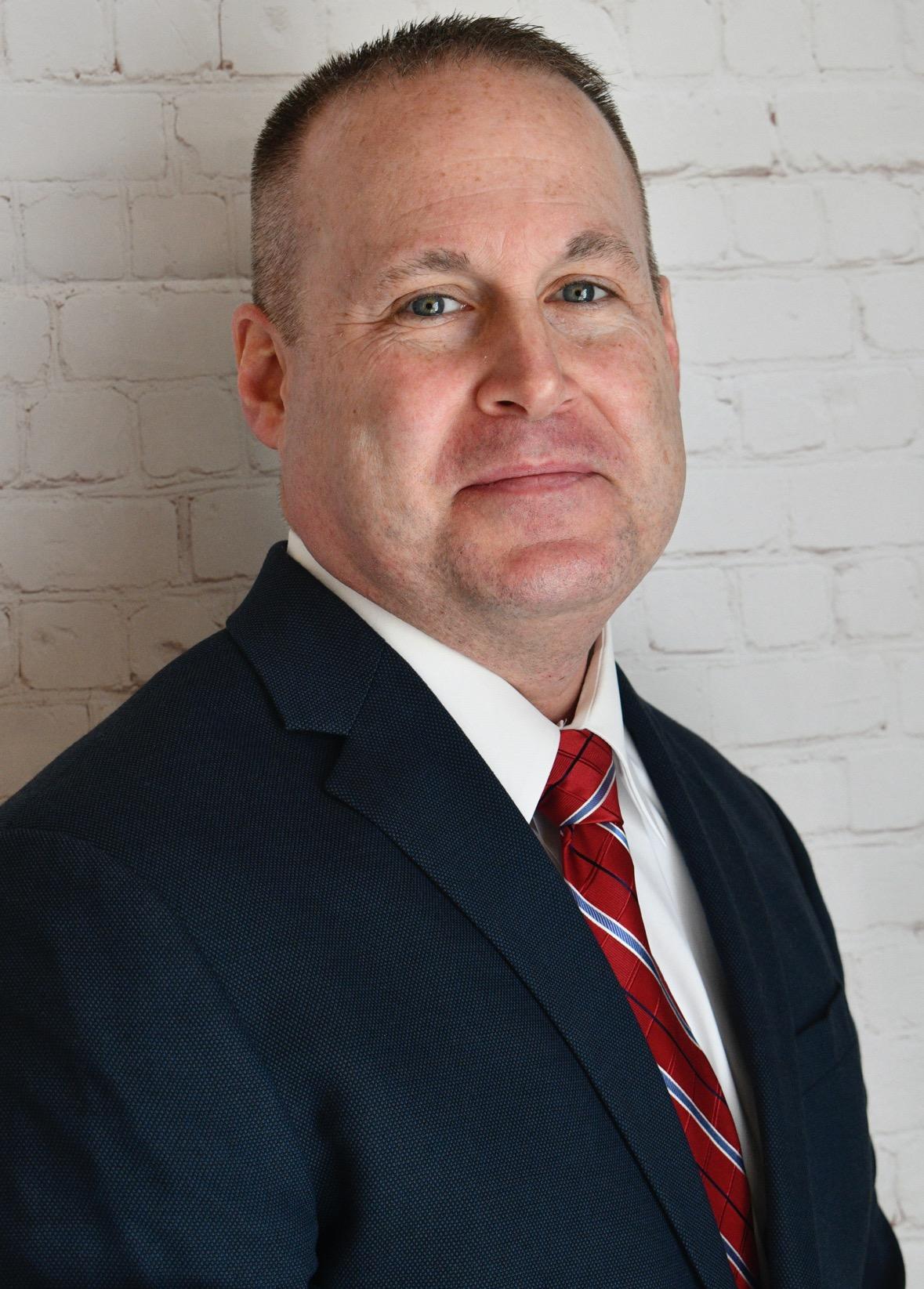 Chad Hutchens headshot